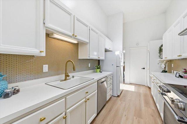 686 Portofino Lane, Foster City, CA 94404