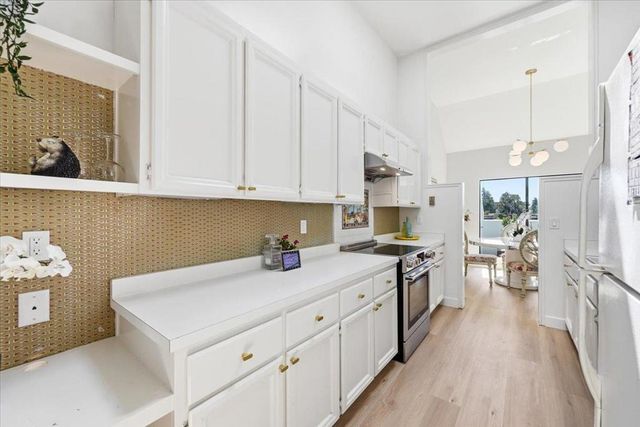 686 Portofino Lane, Foster City, CA 94404