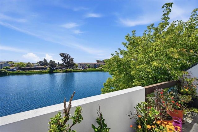 686 Portofino Lane, Foster City, CA 94404