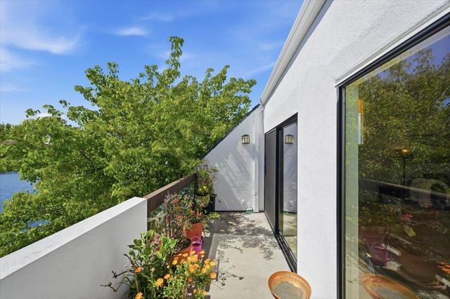 686 Portofino Lane, Foster City, CA 94404