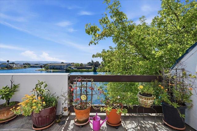 686 Portofino Lane, Foster City, CA 94404