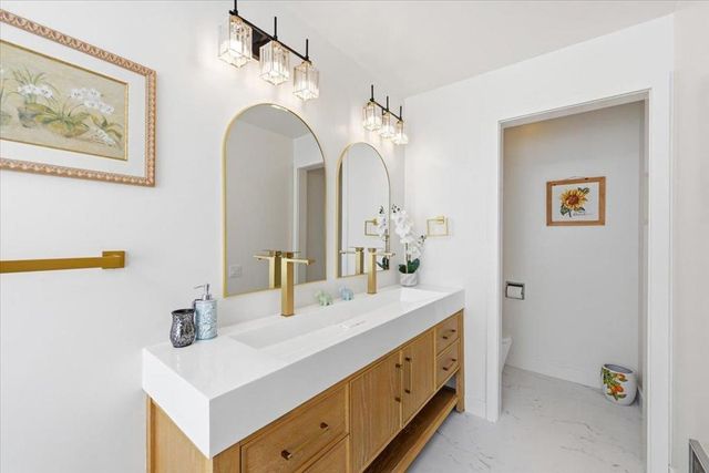 686 Portofino Lane, Foster City, CA 94404