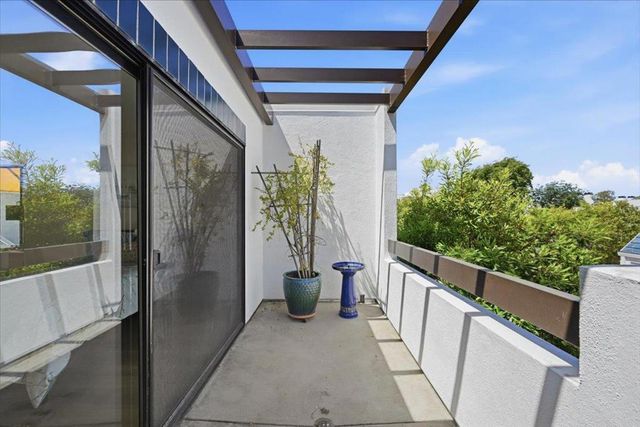 686 Portofino Lane, Foster City, CA 94404
