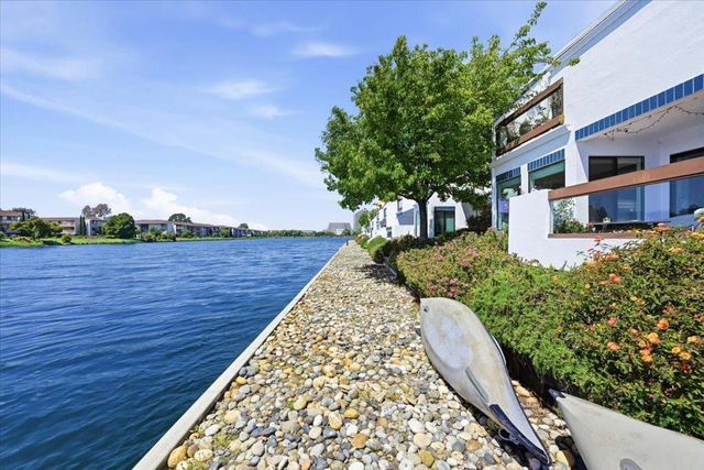686 Portofino Lane, Foster City, CA 94404