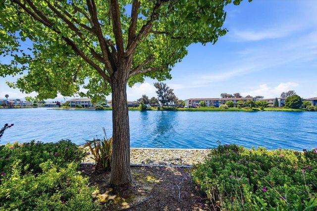686 Portofino Lane, Foster City, CA 94404