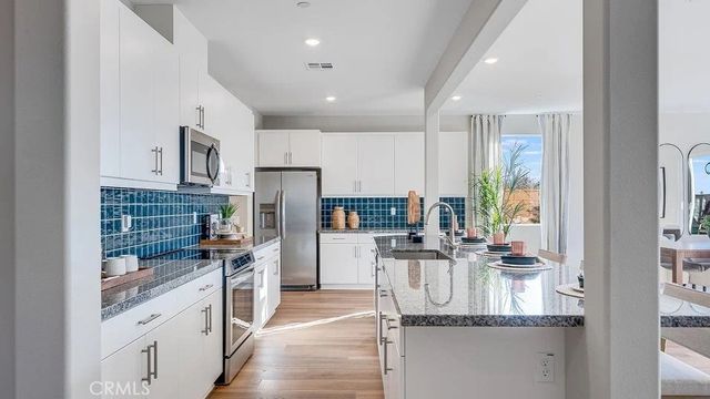 7462 Bucknell Avenue, Hesperia, CA 92345