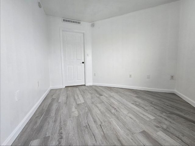 165 Cottage St 706, Chelsea, MA 02150