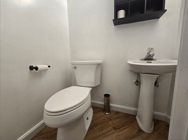 165 Cottage St 706, Chelsea, MA 02150