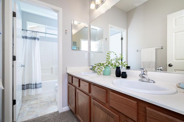 1165 Southwick Ln, Lincoln, CA 95648