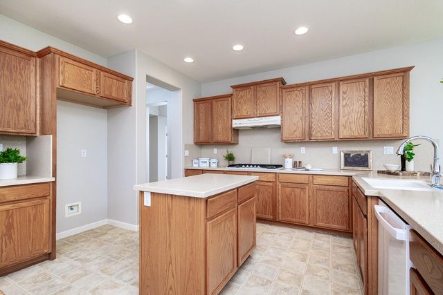1165 Southwick Ln, Lincoln, CA 95648