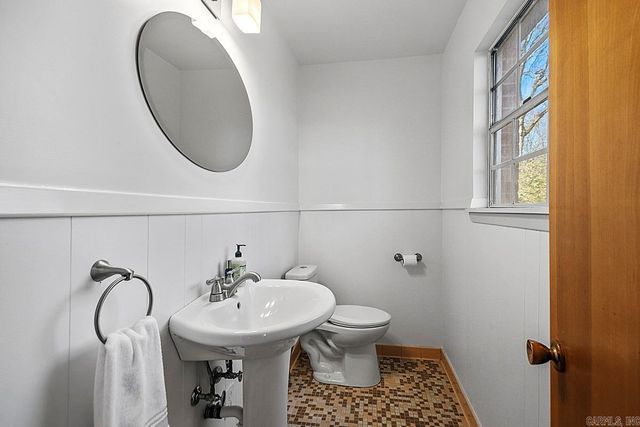 7214 H Street, Little Rock, AR 72205