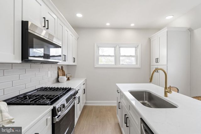 107 BRADFORD AVE, Downingtown, PA 19335