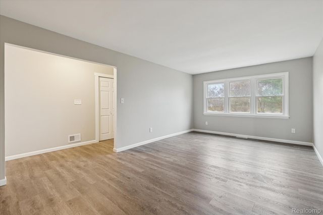 15635 Martinsville Road, Van Buren Charter Township, MI 48111