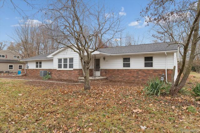 15635 Martinsville Road, Van Buren Charter Township, MI 48111