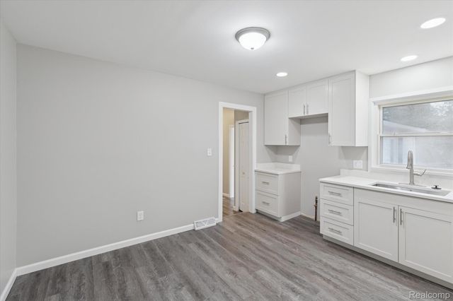 15635 Martinsville Road, Van Buren Charter Township, MI 48111