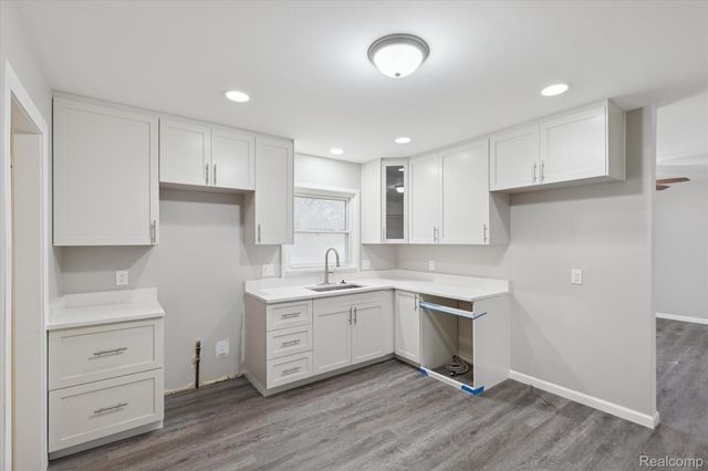 15635 Martinsville Road, Van Buren Charter Township, MI 48111