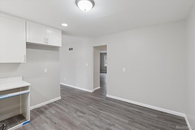 15635 Martinsville Road, Van Buren Charter Township, MI 48111