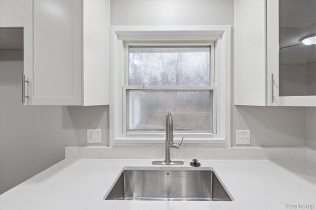 15635 Martinsville Road, Van Buren Charter Township, MI 48111