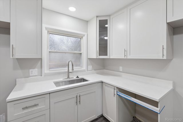 15635 Martinsville Road, Van Buren Charter Township, MI 48111