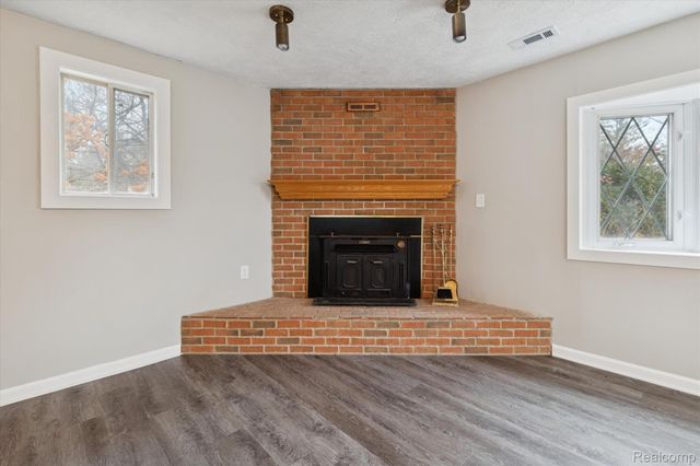 15635 Martinsville Road, Van Buren Charter Township, MI 48111