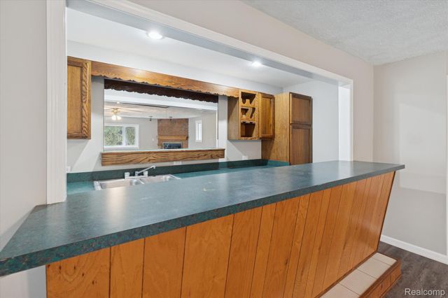 15635 Martinsville Road, Van Buren Charter Township, MI 48111