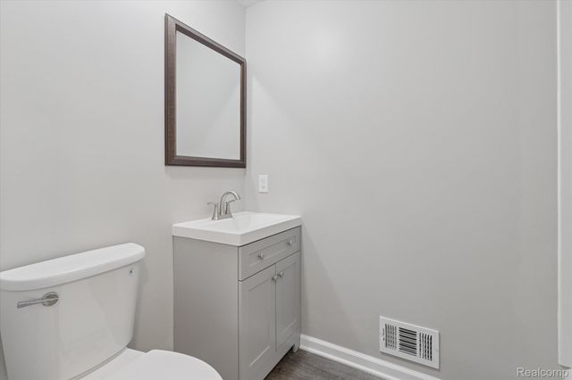 15635 Martinsville Road, Van Buren Charter Township, MI 48111