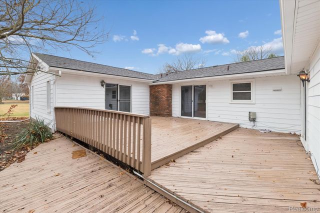 15635 Martinsville Road, Van Buren Charter Township, MI 48111