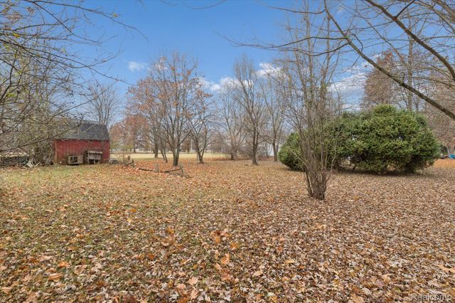 15635 Martinsville Road, Van Buren Charter Township, MI 48111