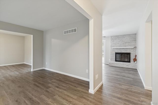 15635 Martinsville Road, Van Buren Charter Township, MI 48111