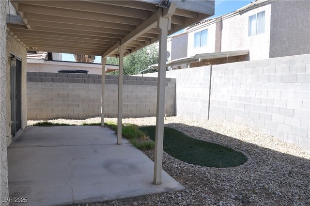 2807 Beaconfalls Way, Las Vegas, NV 89142