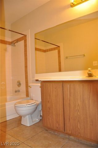 2807 Beaconfalls Way, Las Vegas, NV 89142