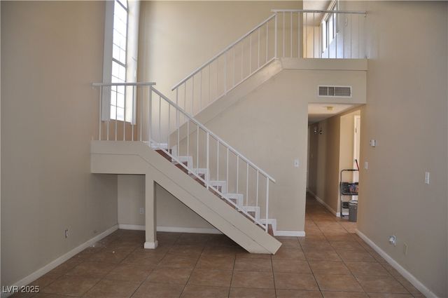 2807 Beaconfalls Way, Las Vegas, NV 89142