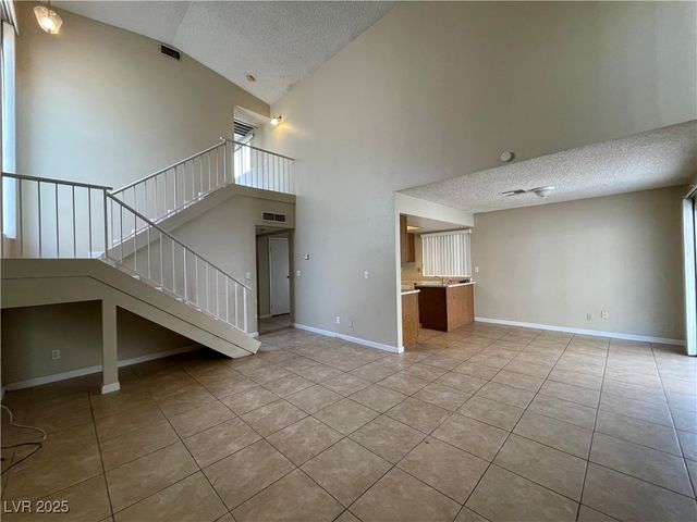 2807 Beaconfalls Way, Las Vegas, NV 89142