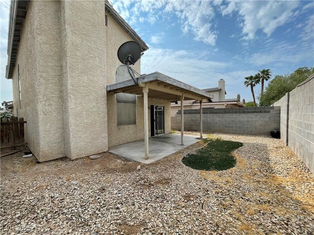 2807 Beaconfalls Way, Las Vegas, NV 89142