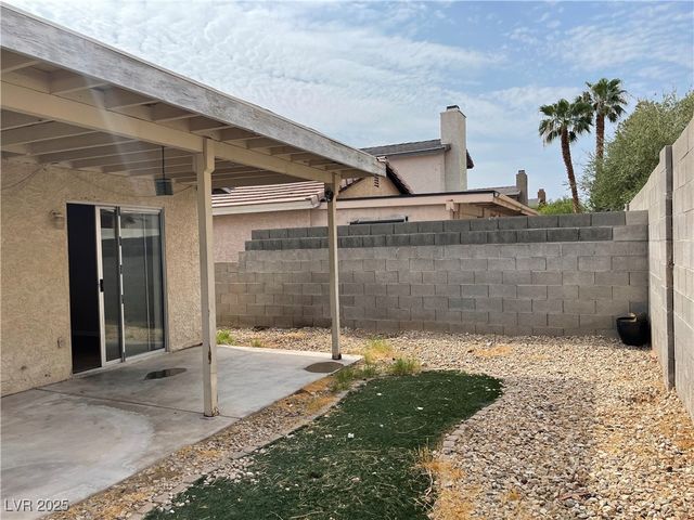2807 Beaconfalls Way, Las Vegas, NV 89142