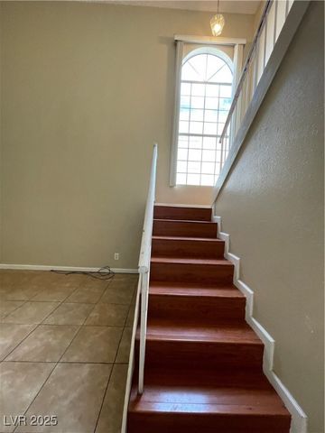 2807 Beaconfalls Way, Las Vegas, NV 89142