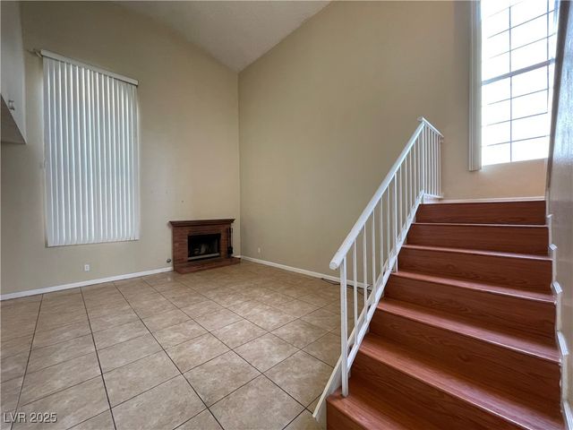 2807 Beaconfalls Way, Las Vegas, NV 89142