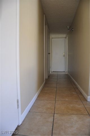 2807 Beaconfalls Way, Las Vegas, NV 89142