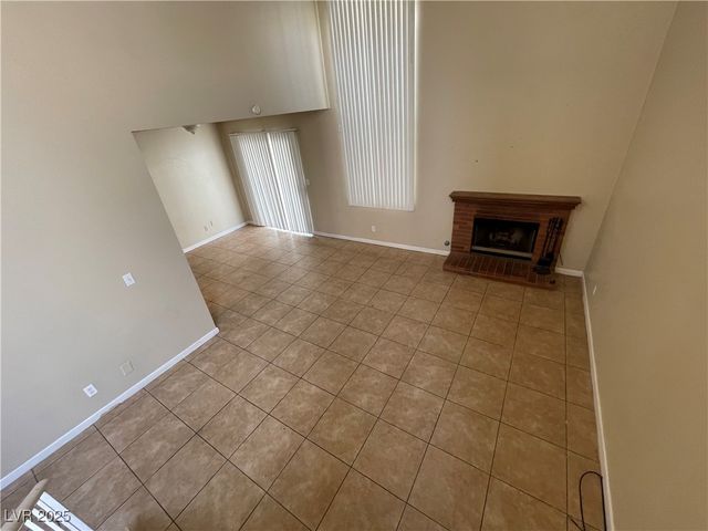 2807 Beaconfalls Way, Las Vegas, NV 89142