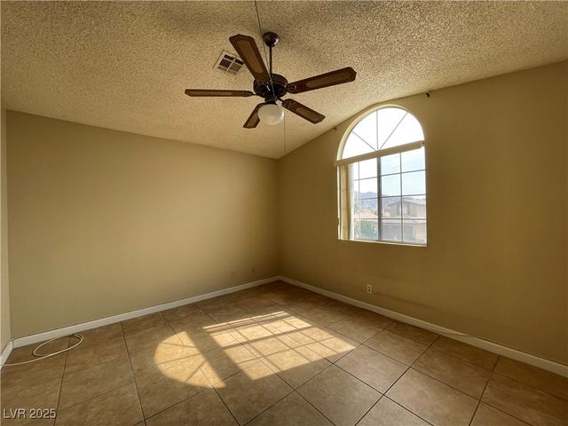 2807 Beaconfalls Way, Las Vegas, NV 89142