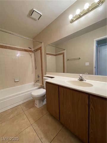 2807 Beaconfalls Way, Las Vegas, NV 89142