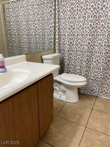 2807 Beaconfalls Way, Las Vegas, NV 89142