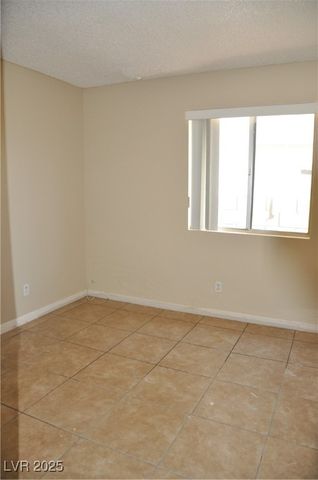 2807 Beaconfalls Way, Las Vegas, NV 89142