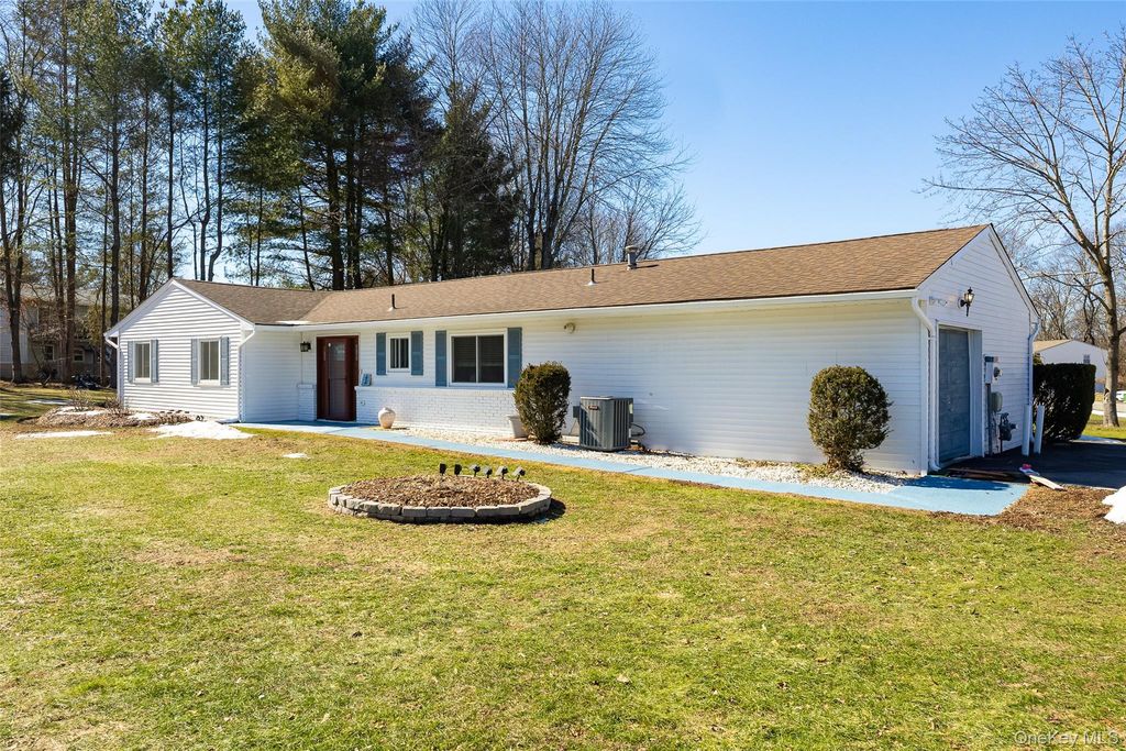 1 Mina Drive, Wappingers Falls, NY 12590