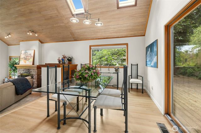 11750 73rd Place NE, Kirkland, WA 98034
