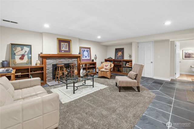 11750 73rd Place NE, Kirkland, WA 98034