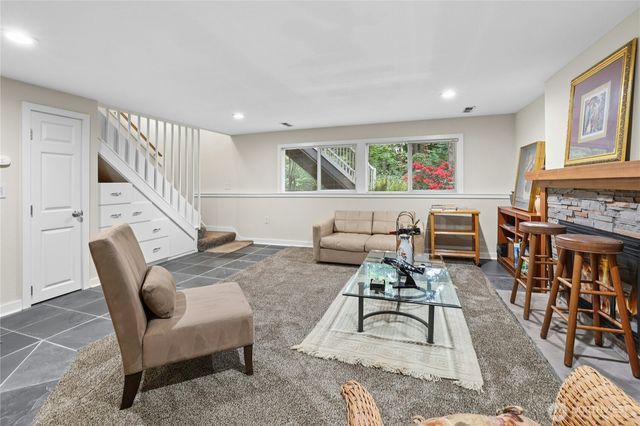 11750 73rd Place NE, Kirkland, WA 98034