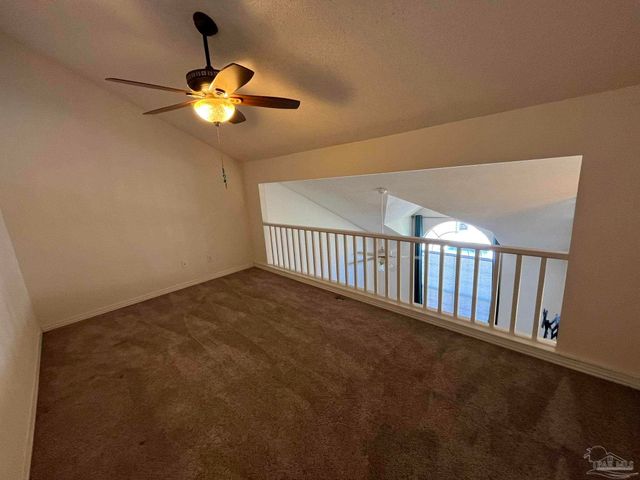 1348 Redwood Ln, Gulf Breeze, FL 32563