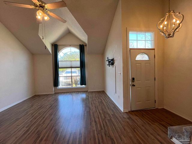 1348 Redwood Ln, Gulf Breeze, FL 32563