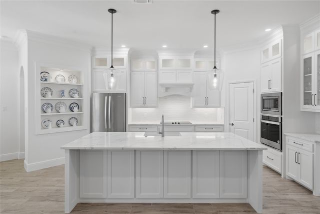 6609 Westover Drive, Granbury, TX 76049